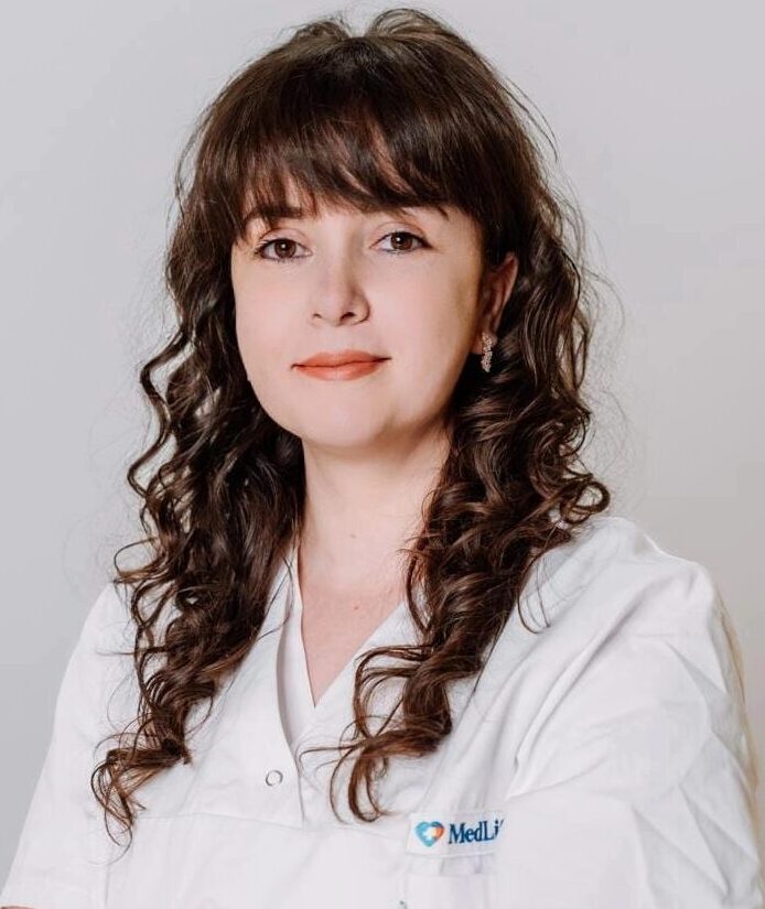 Dr. Proteasa Andreea Simona